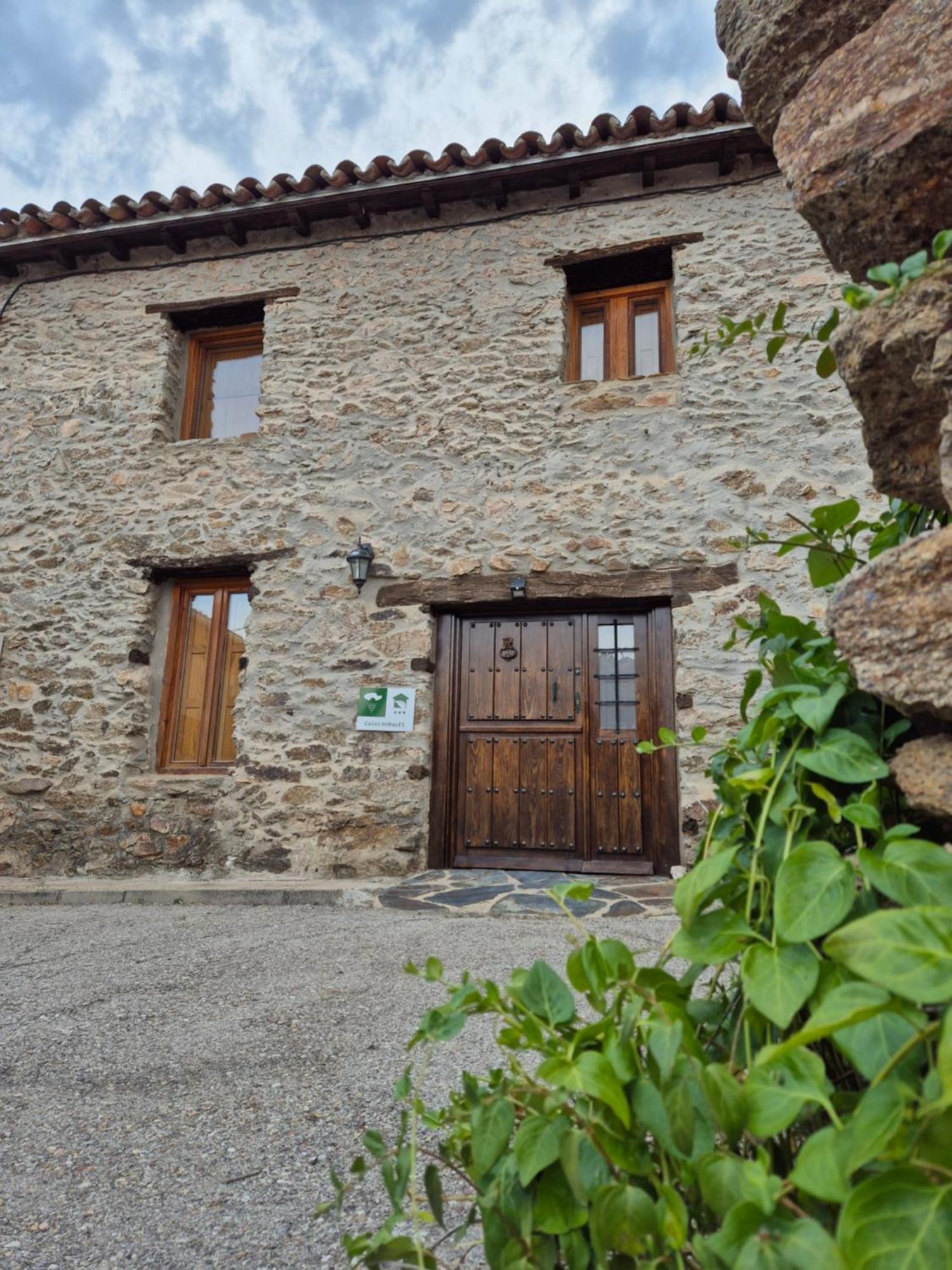 El Encanto De * Bustares